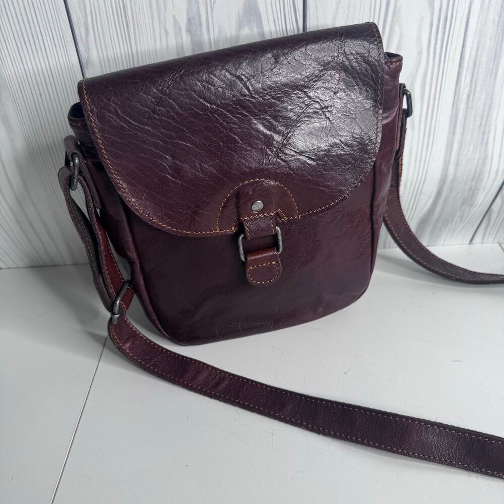Jack Georges Brown Leather Voyager Horseshoe Crossbody Saddle Bag